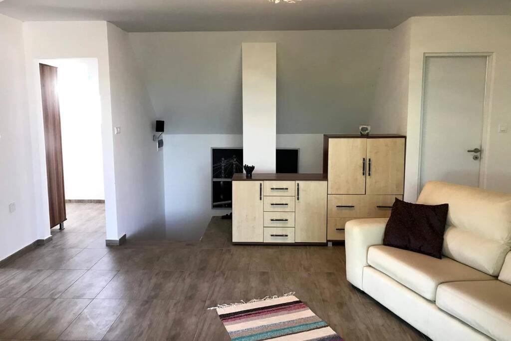 'New' Sunkissed Villa On The Old Hill Balatonalmádi Extérieur photo